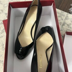 Worn once Enzo angiolini black patent leather peep toe heels new